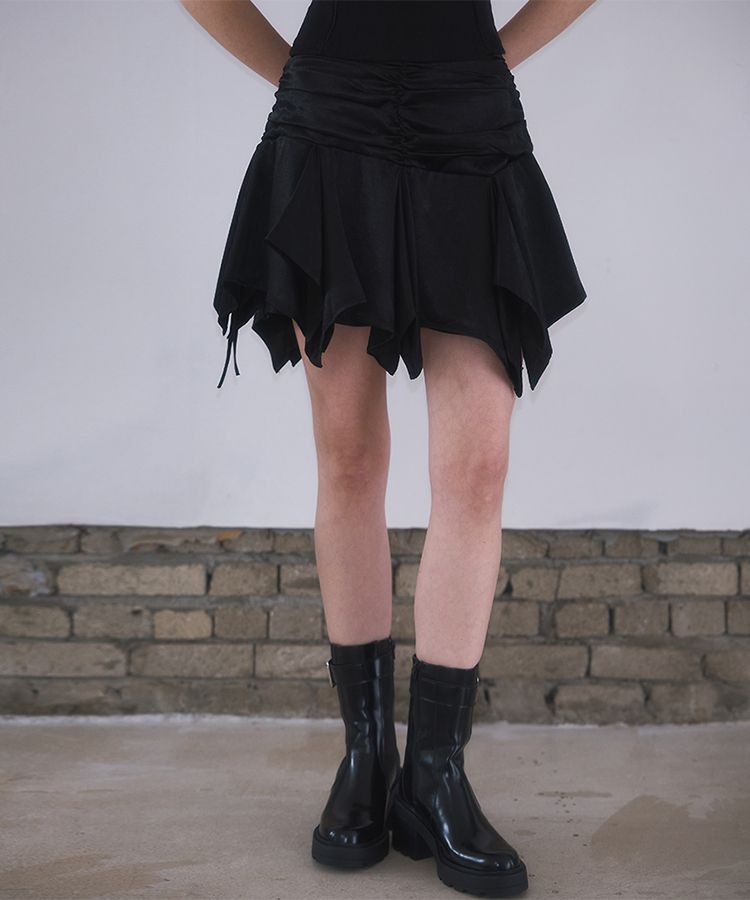 [RoseFrantz]Strap Shirring Mini Skirt ★大人気★ Strap Shirring Mini Skirt [White] - 로제프란츠