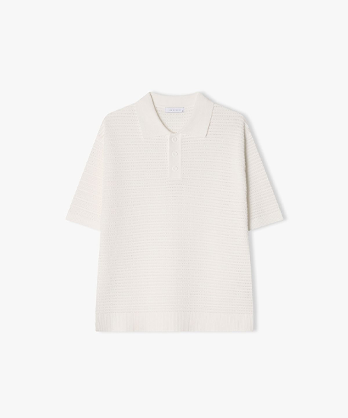 리버클래시(LIBERCLASSY) [25SS] LLM51587 화이트 솔리드 메쉬 칼라 하프 니트 탑