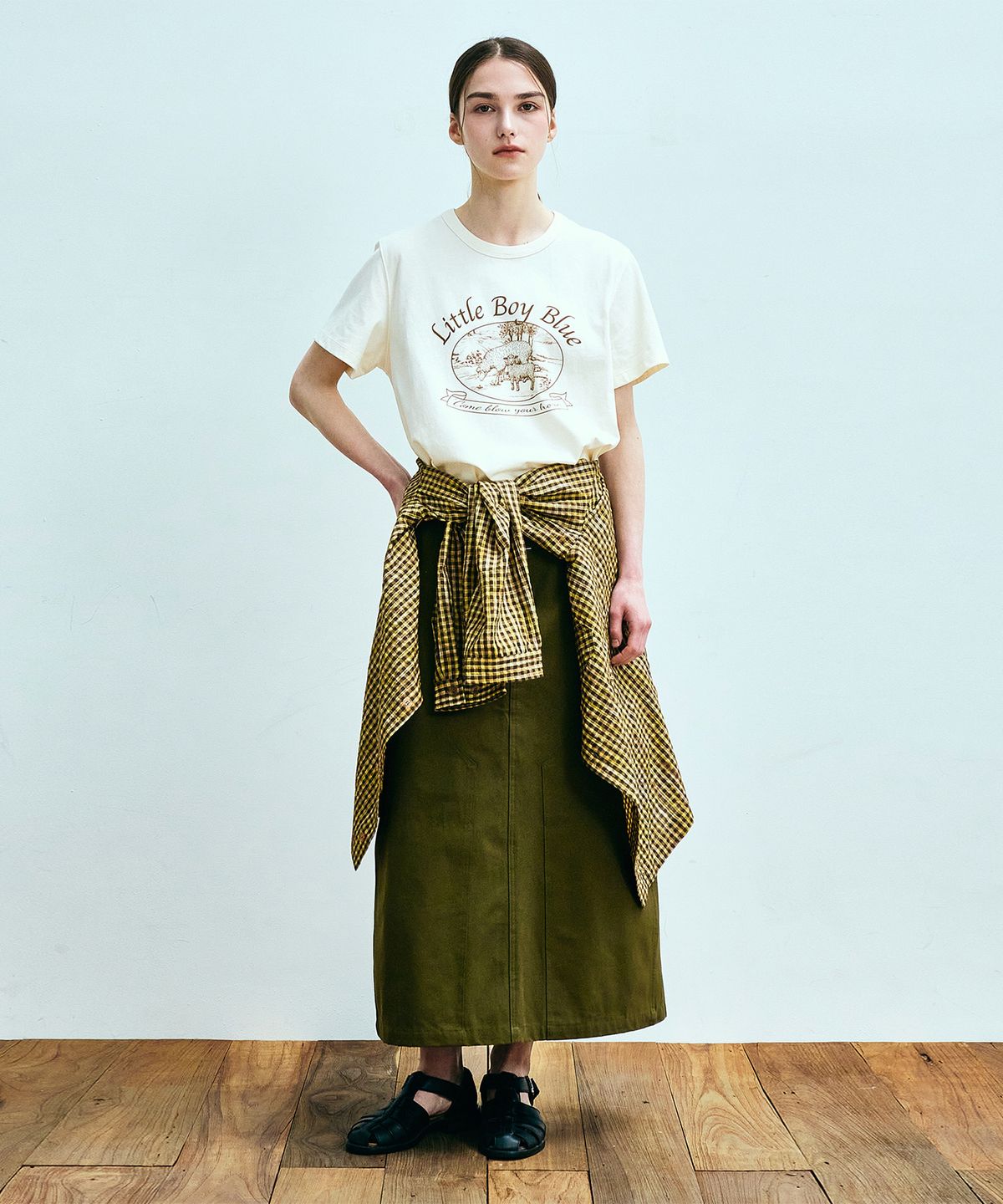 유니폼브릿지(UNIFORM BRIDGE) little boy blue cropped s/s tee(womens) cream