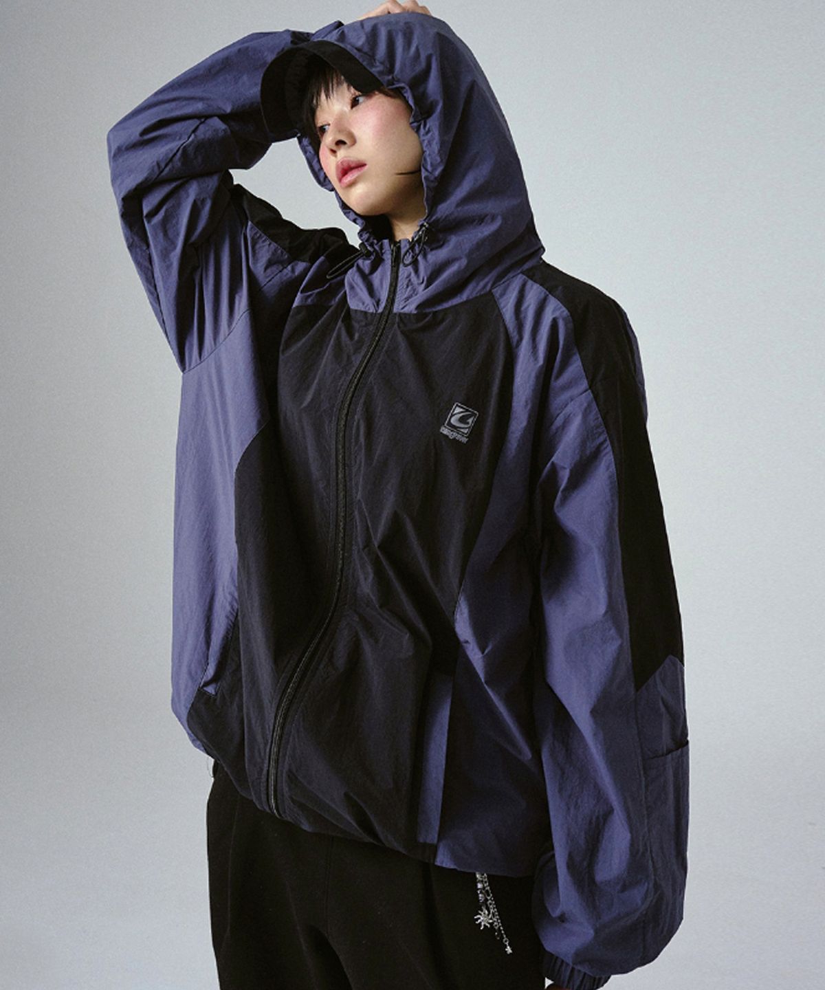 그레이버(GRAVER) [UNISEX]TEAM 후드 윈드브레이커_다크그레이