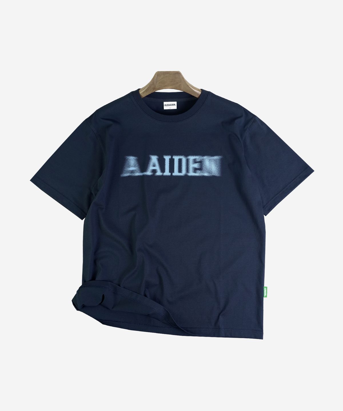 알렉스앤에이든(ALEXNAIDEN) 하프톤 로고 반팔티(네이비)