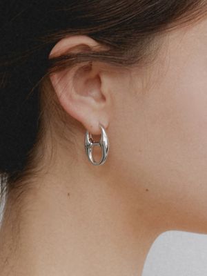 Oval Bar Bold Earring