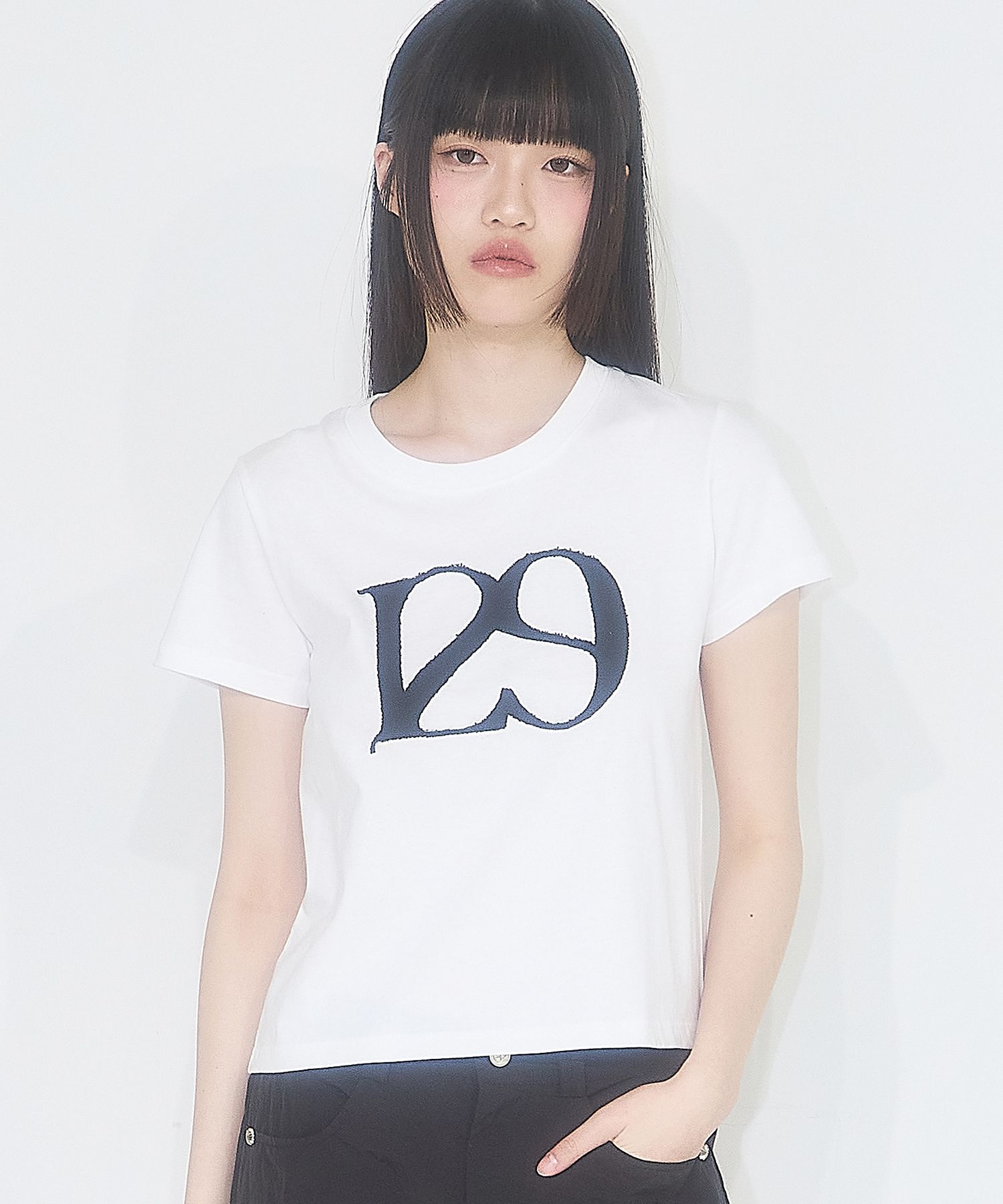 ★ILLIGO★ [7/11 Pre-order delivery] 129 Logo Patch T-shirt MUSINSA | ILLIGO 129 Logo Patch T-Shirt White