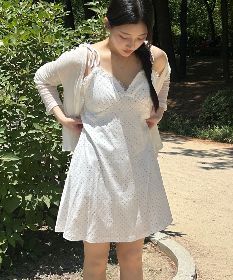 Dot Pattern Pleats OPS White