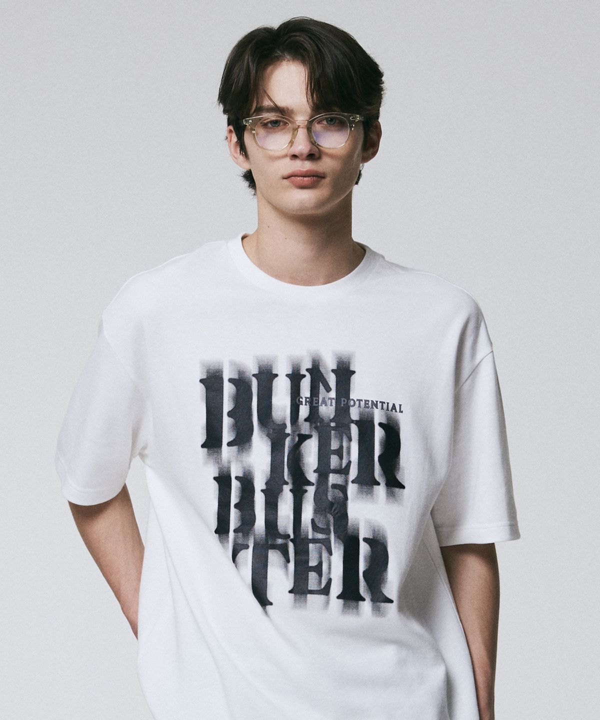 벙커버스터(BUNKERBUSTER) 쉐도우 로고 반팔티 OFF WHITE (MP2TU255-001)