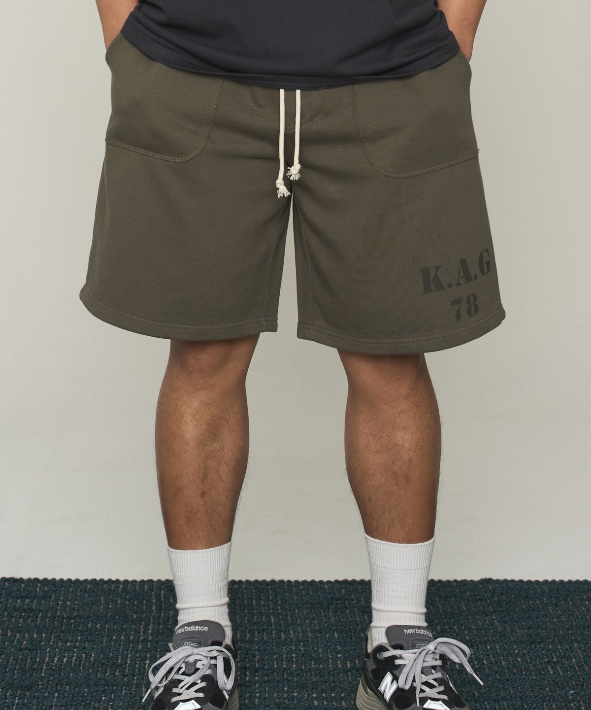 카키그라도(KHAKI GRADO) [Vision Park] 워시드 버뮤다 스웻쇼츠 (Khaki)