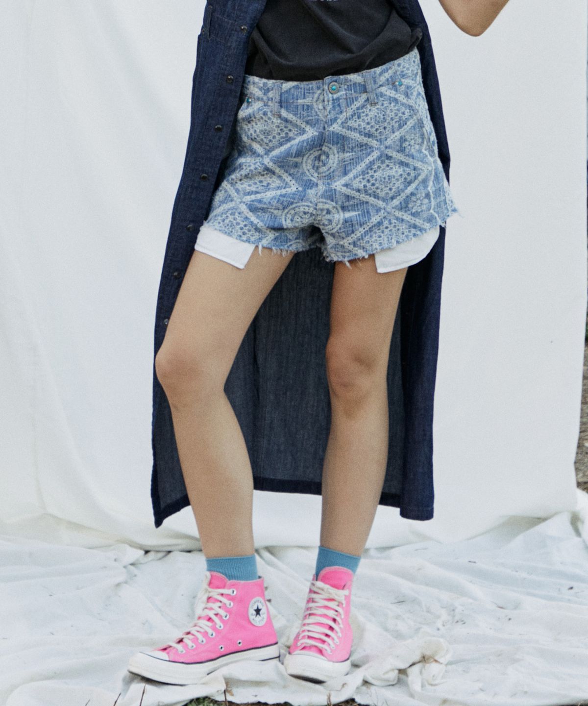 펜필드(PENFIELD) 펀칭 엠브로이더리 쇼츠_FR2WP92F