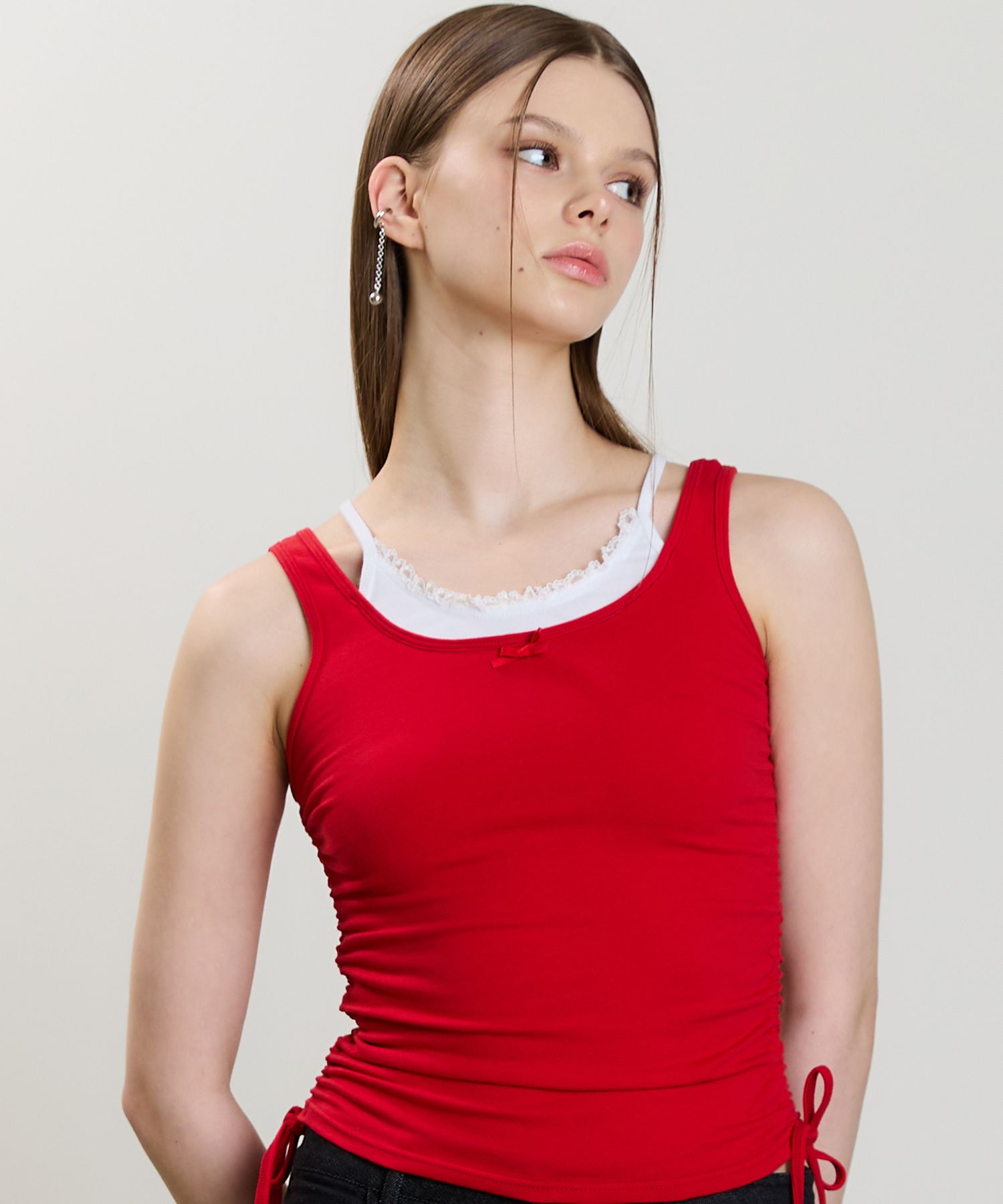 ★2025SS新作★LUV IS TRUE★SM LAYERED LACE SLEEVELESS MUSINSA | LUV IS TRUE SM LAYERED LACE SLEEVELESS(RED)