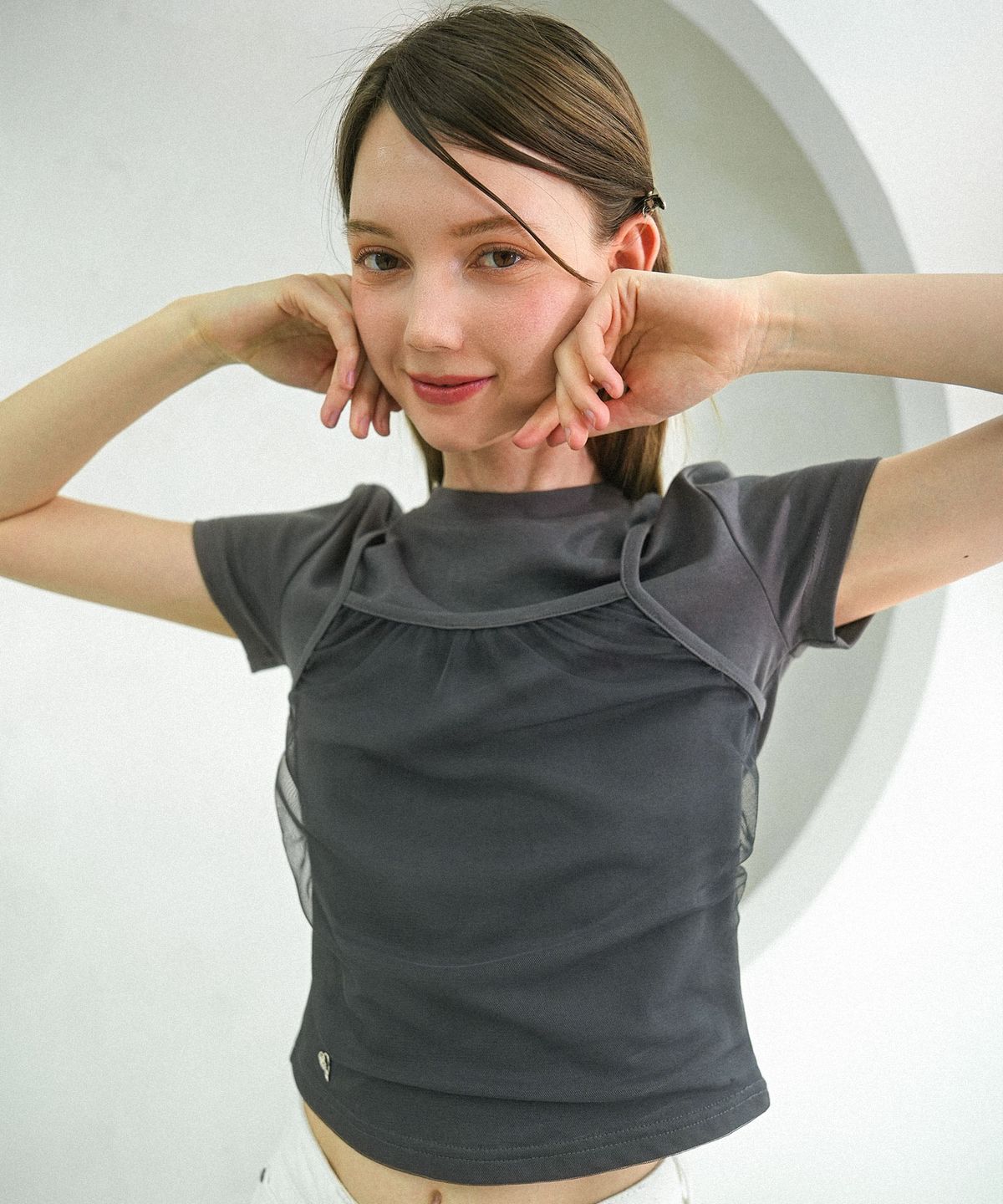 비바셔스(VIVACIOUS) Tinker Bell Short Sleeve CHARCOAL