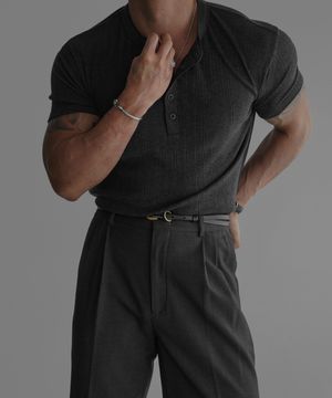 패턴 머슬 헨리넥 반팔 니트티 [차콜]