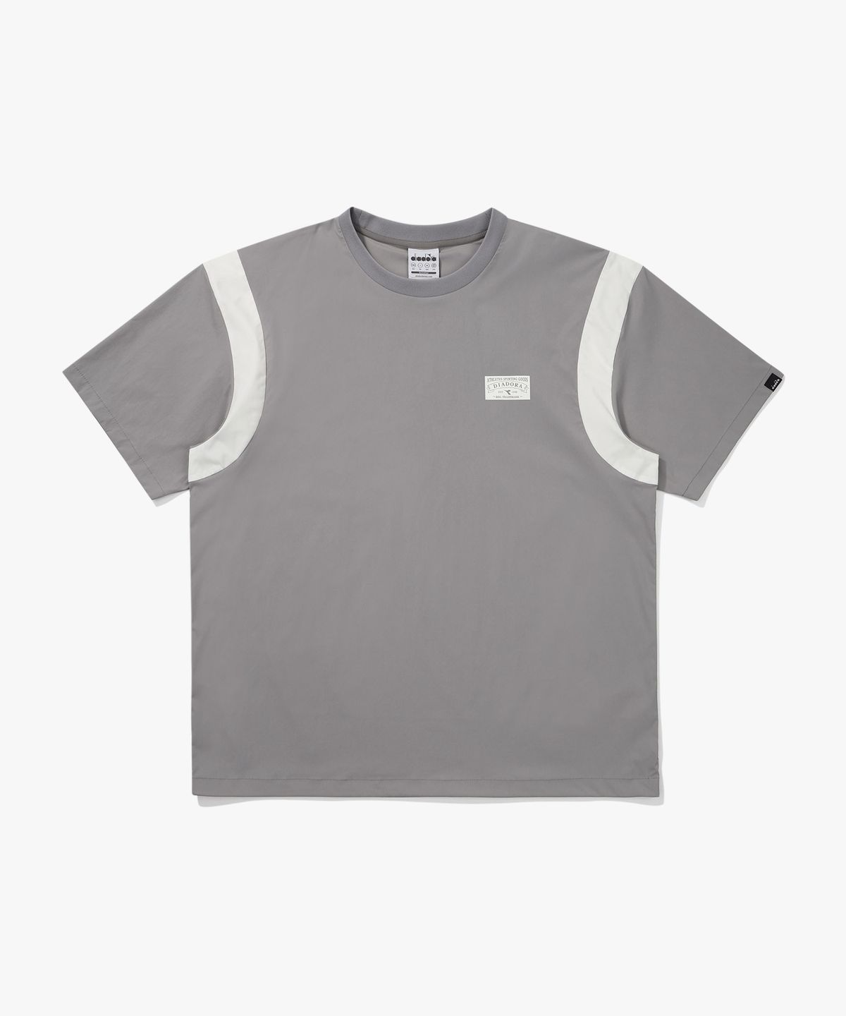 디아도라(diadora) 아쿠아듄 스트레치 우븐 반팔 피스테 GREY