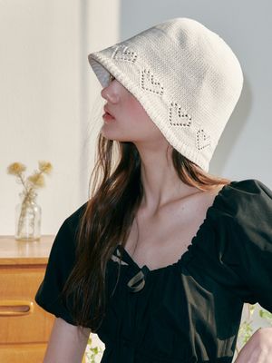 하트 홀 버킷햇 (크림)