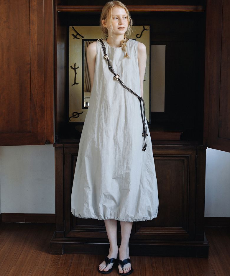 Balloon string dress (beige)