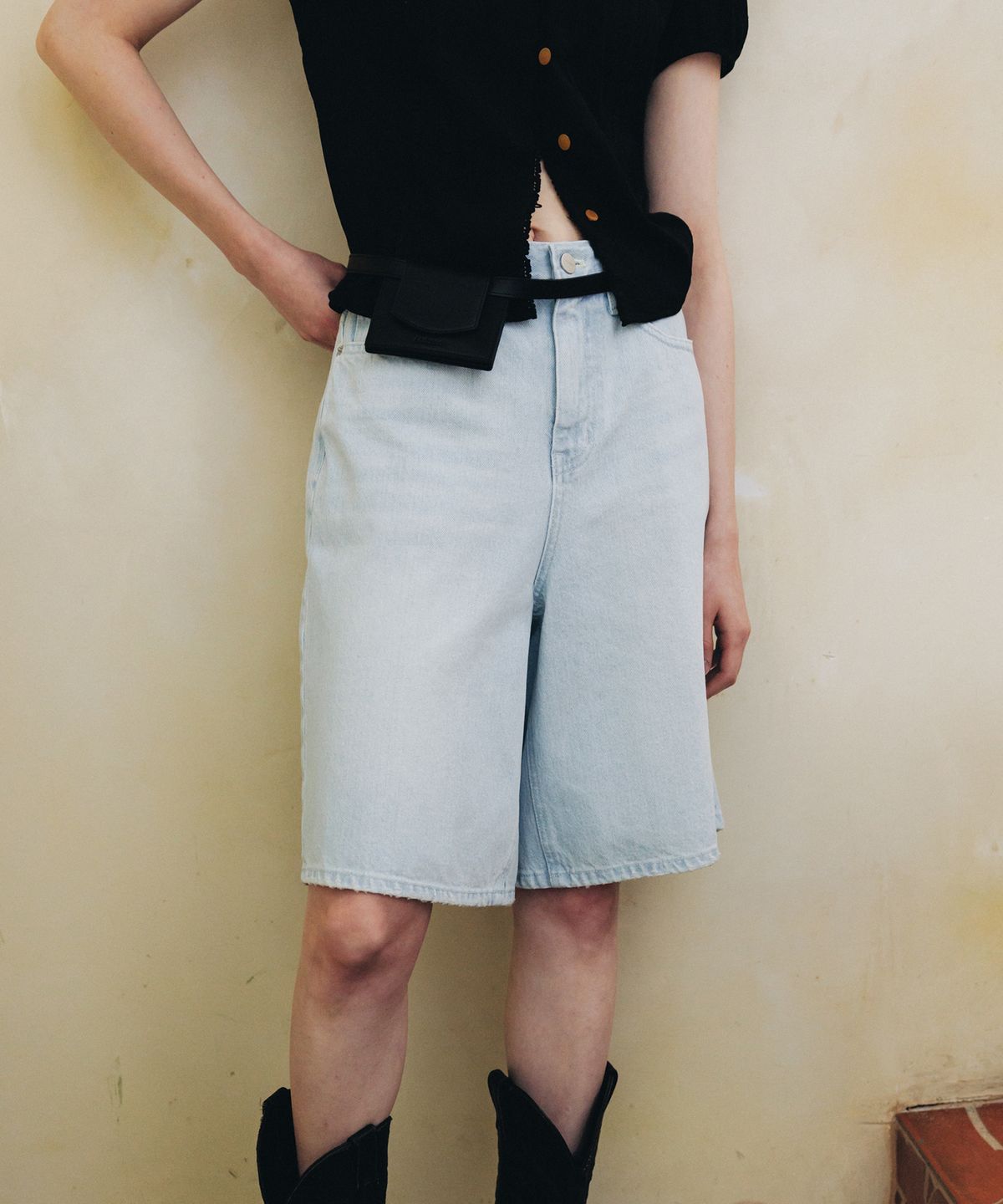 앤니즈(ANDNEEDS) Toby wide half denim (light blue)