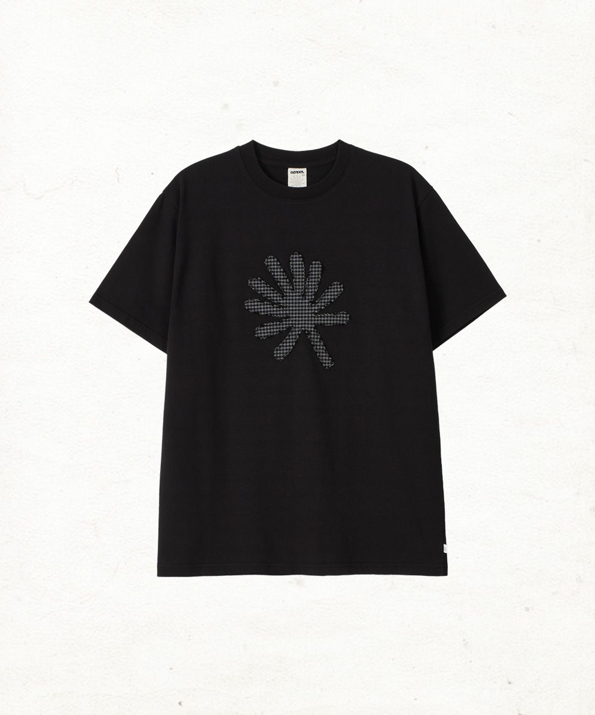 단델(DANDEL) DD symbol applique tee (BLACK)