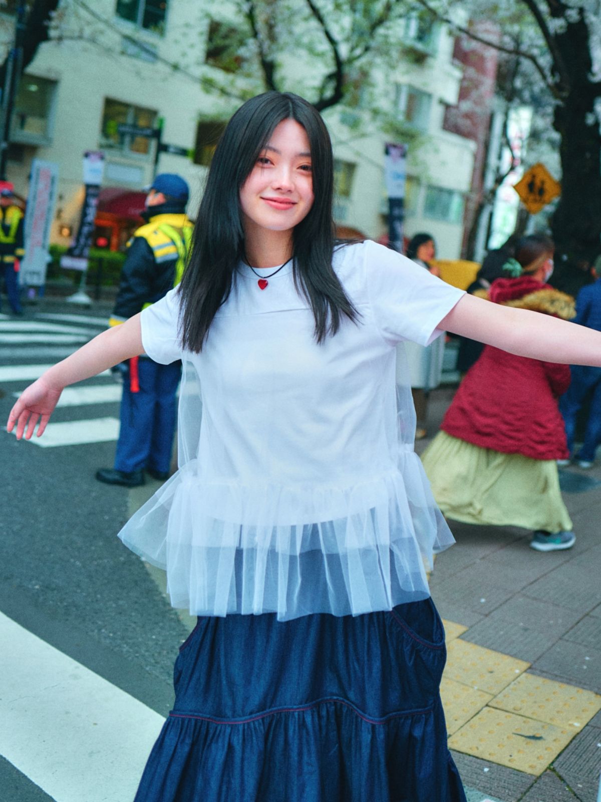 로액슈얼(LO AXUAL) MESH LAYERD FRILL T-SHIRTS_WHITE