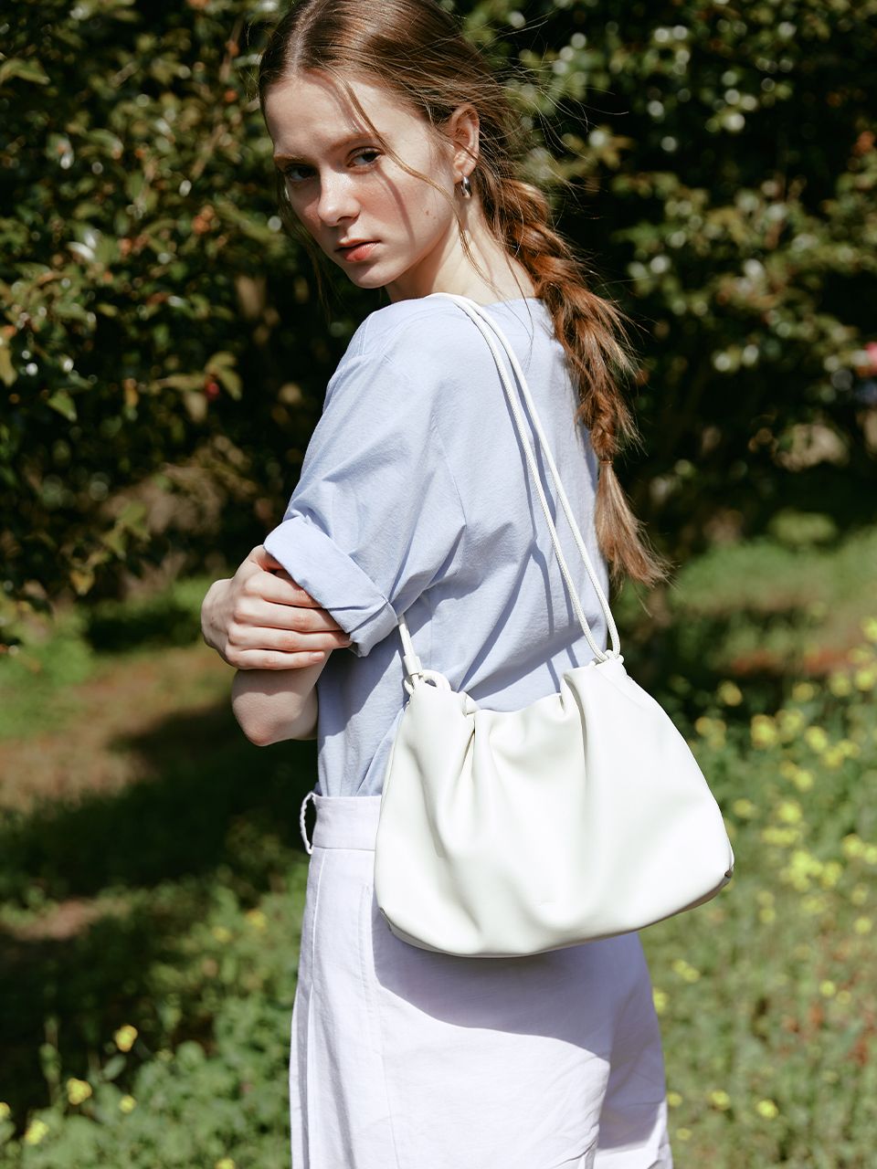 MUSINSA公式 | LENINA FLORIA shoulder cross bag_WHITE