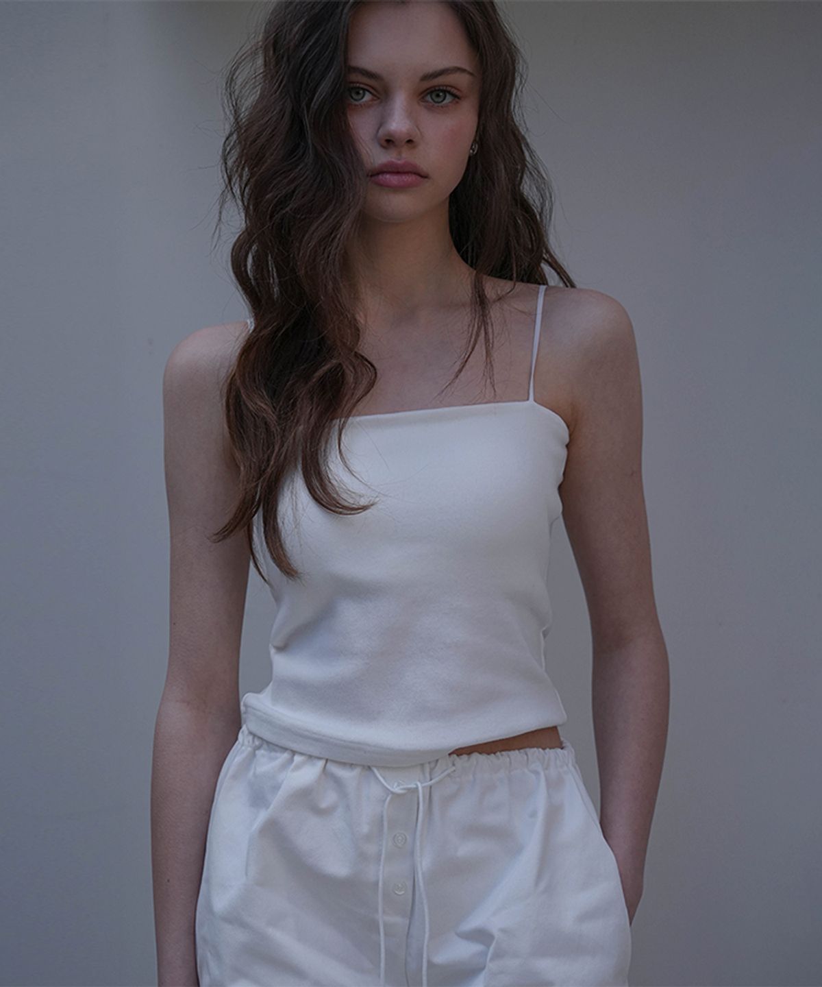 드헤베(DEHEVE) Basic Cap Sleeveless [White]