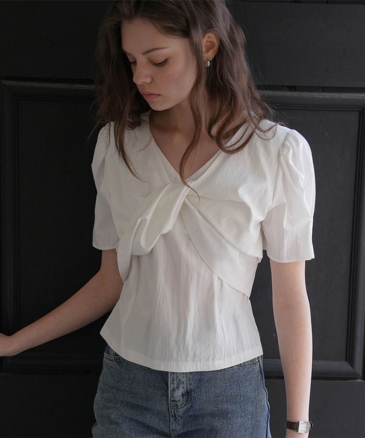 드헤베(DEHEVE) Twist Breeze Blouse [White]