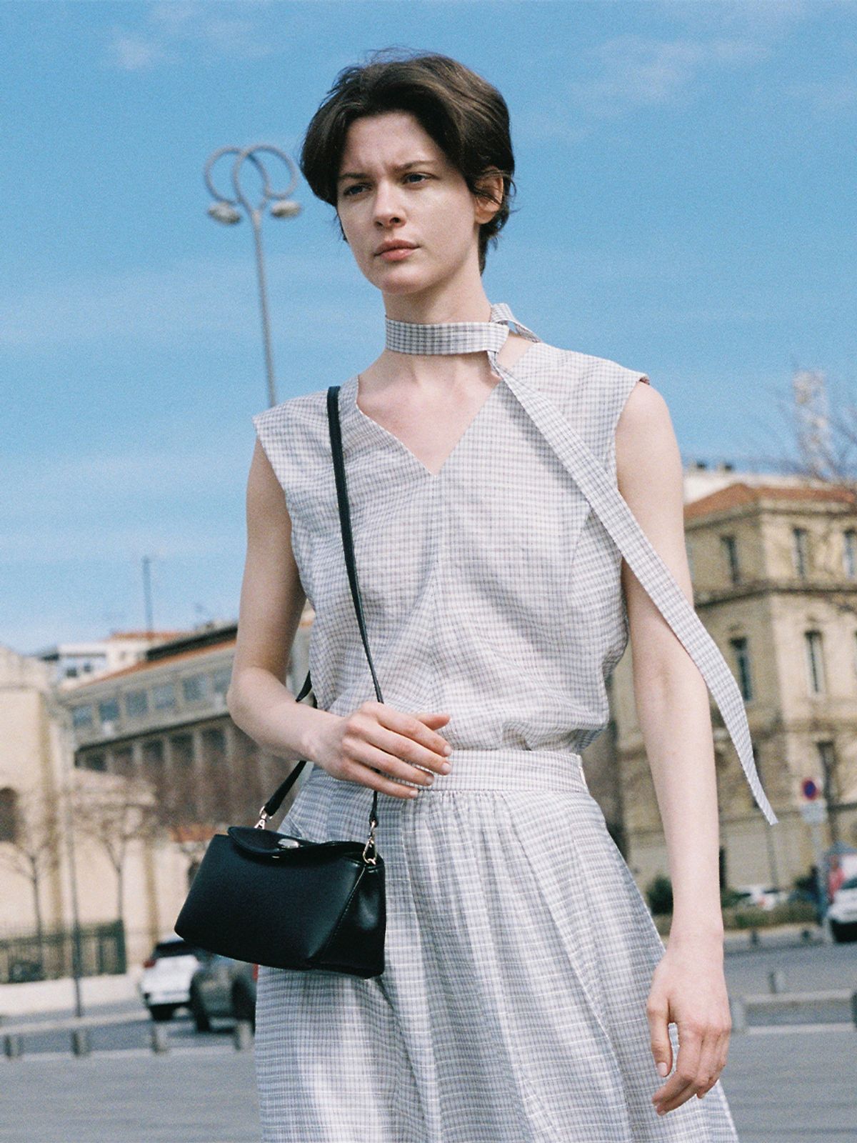 루에브르(LOEUVRE) Drapery Checkered Sleeveless Top SW5MB228-08