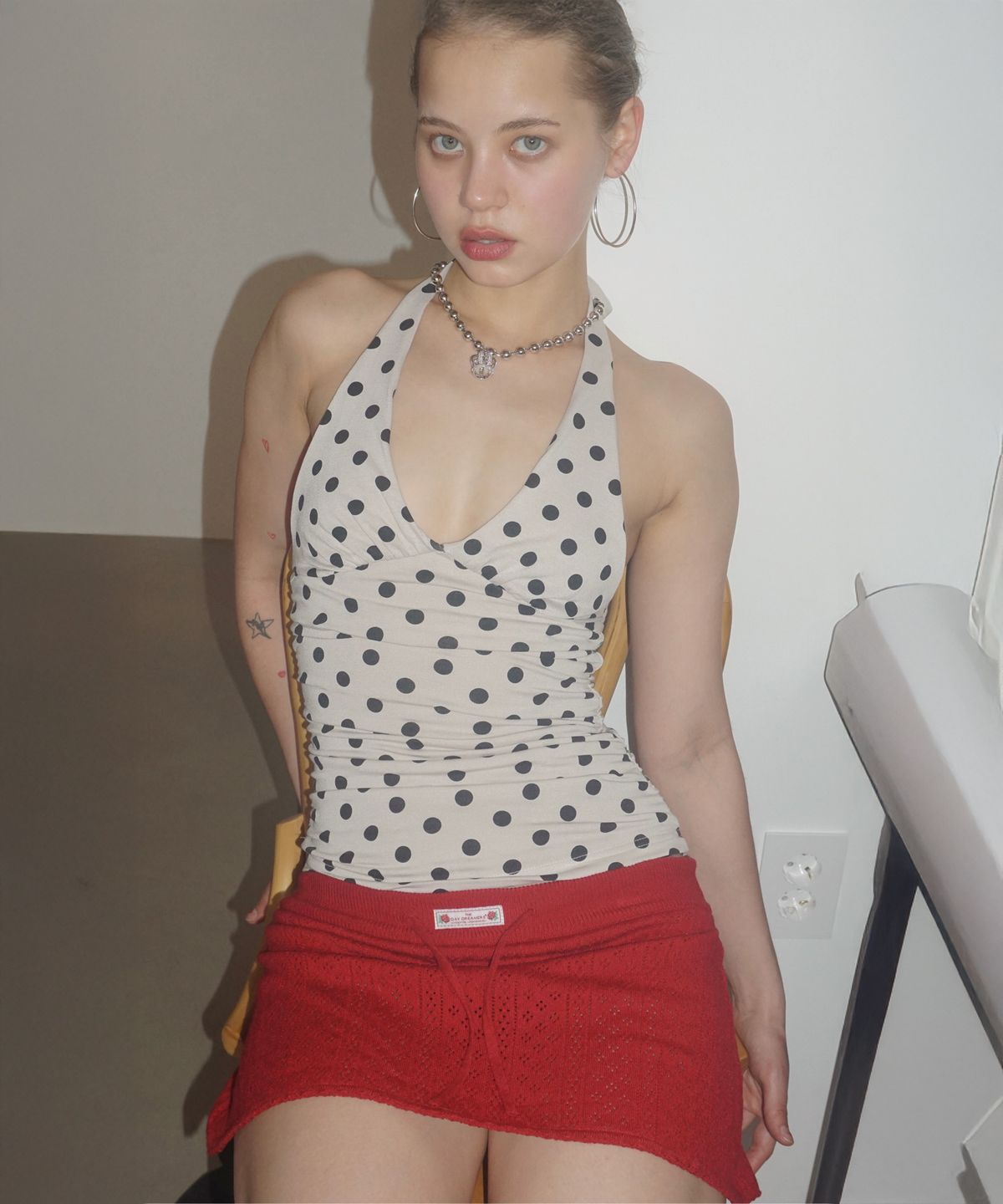스컬프터(SCULPTOR) Dot Halter Top Raw
