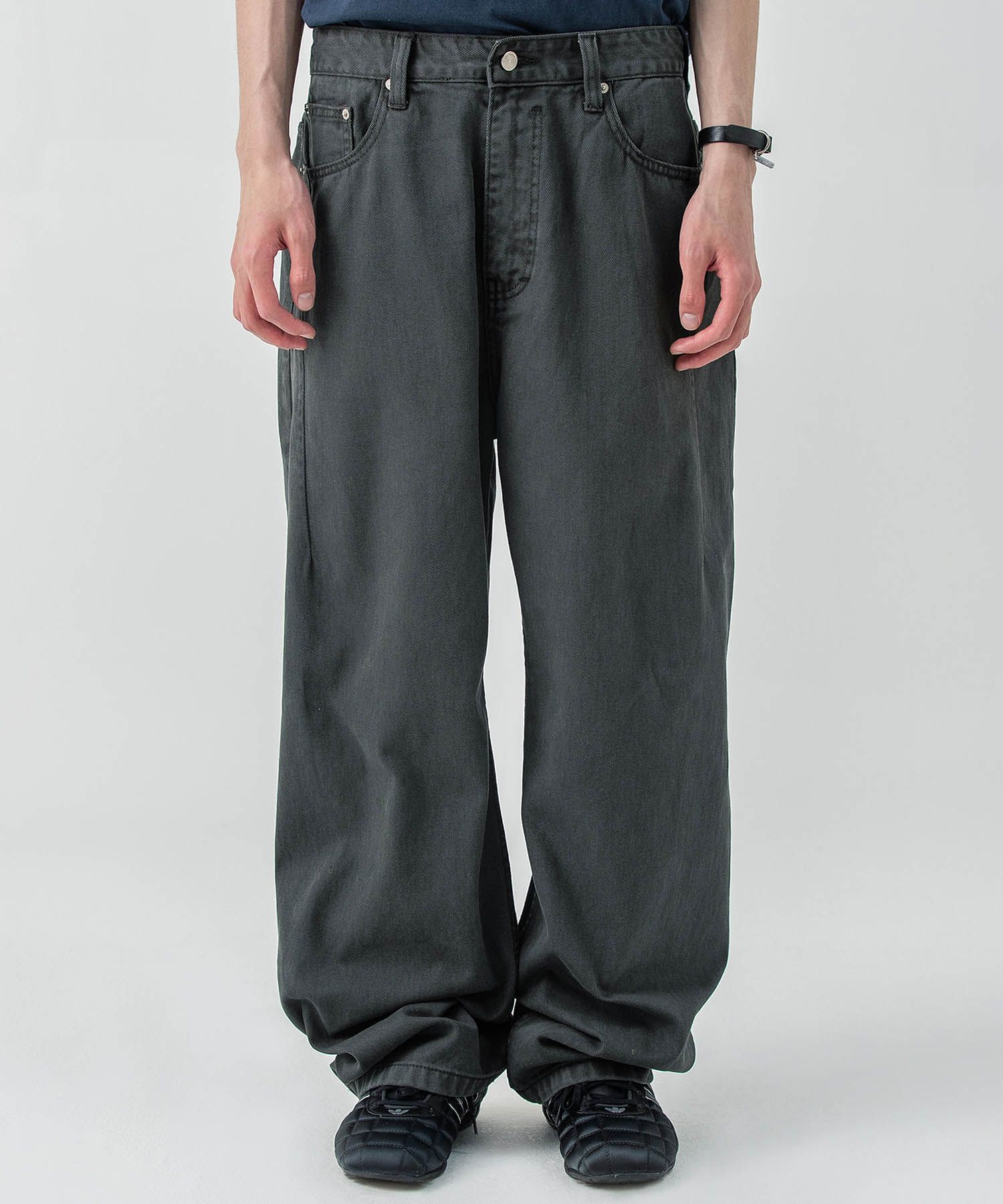 パンツ FUTURE ARCHIVE / THUNDER BAGGY FIT DINIM FUTURE ARCHIVE ⁄ THUNDER BAGGY FIT DINIM パンツ FUTURE ARCHIVE