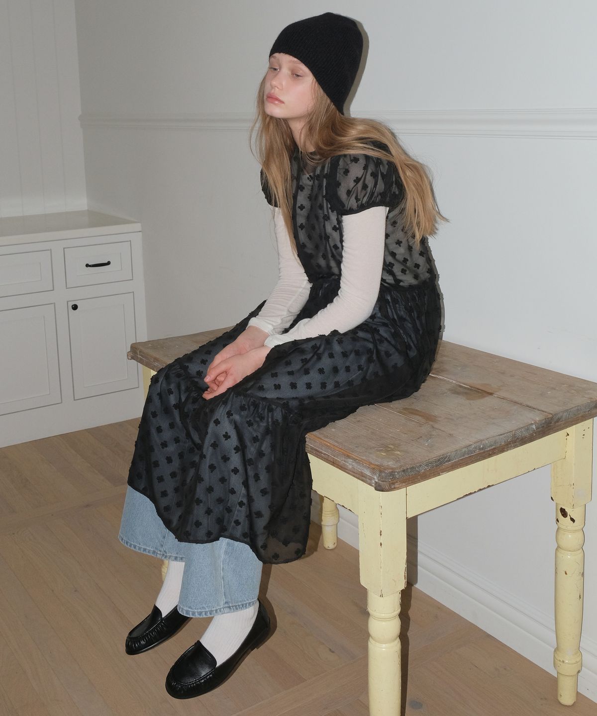 어몽(AMONG) A SHEER PUFF SLEEVE DRESS_BLACK