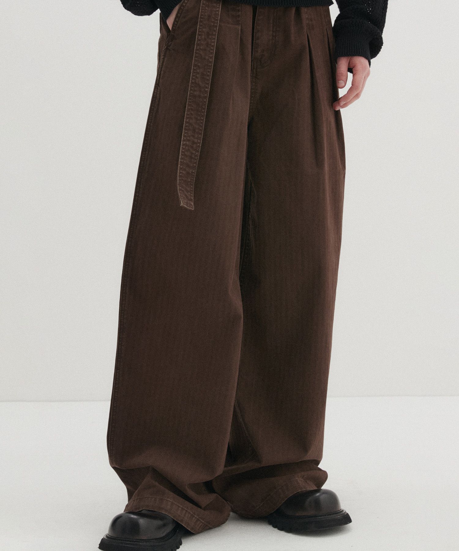 DNSR ■ Belted Herringbone Pants MUSINSA | DNSR Belted Herringbone Pants Brown