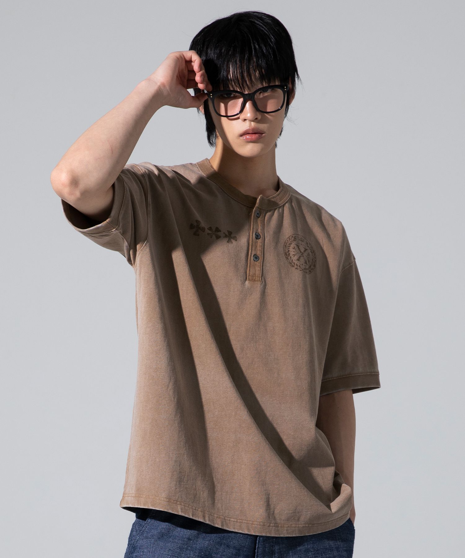 ◆XTONZ Clover Vintage Washing Henley Neck T-Shirt/3色◆ MUSINSA | XTONZ XTT141 Clover Vintage Washing Henley Neck T
