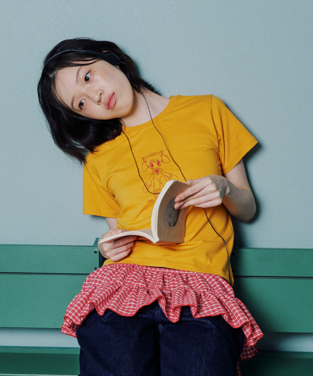 잇자바이브(ITZAVIBE) CAT GIRL SLIM T SHIRT - YELLOW - 사이즈