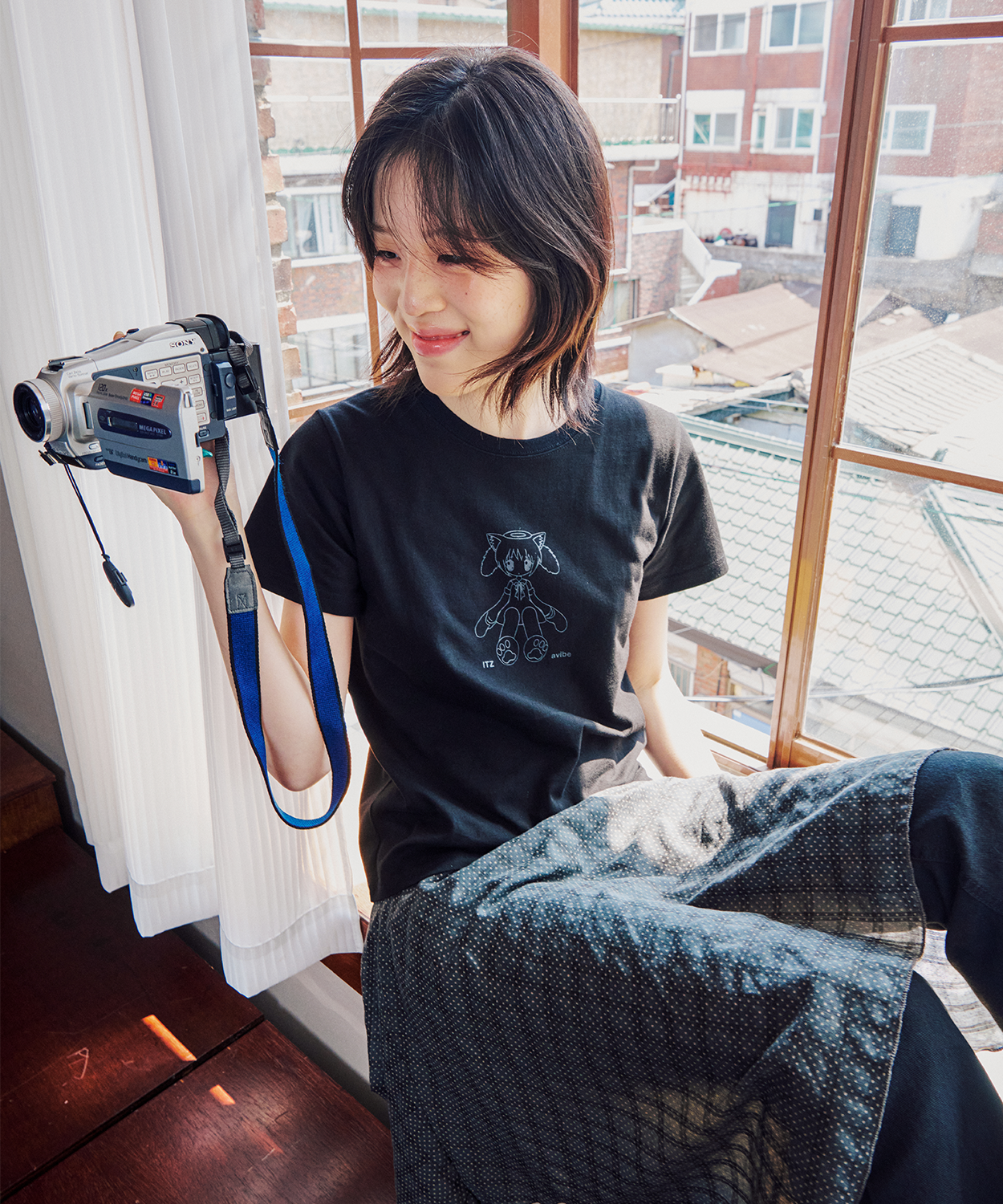 ◆25SS ITZAVIBE CAT GIRL T SHIRT/2色◆ MUSINSA | ITZAVIBE CAT GIRL SLIM T SHIRT - BLACK