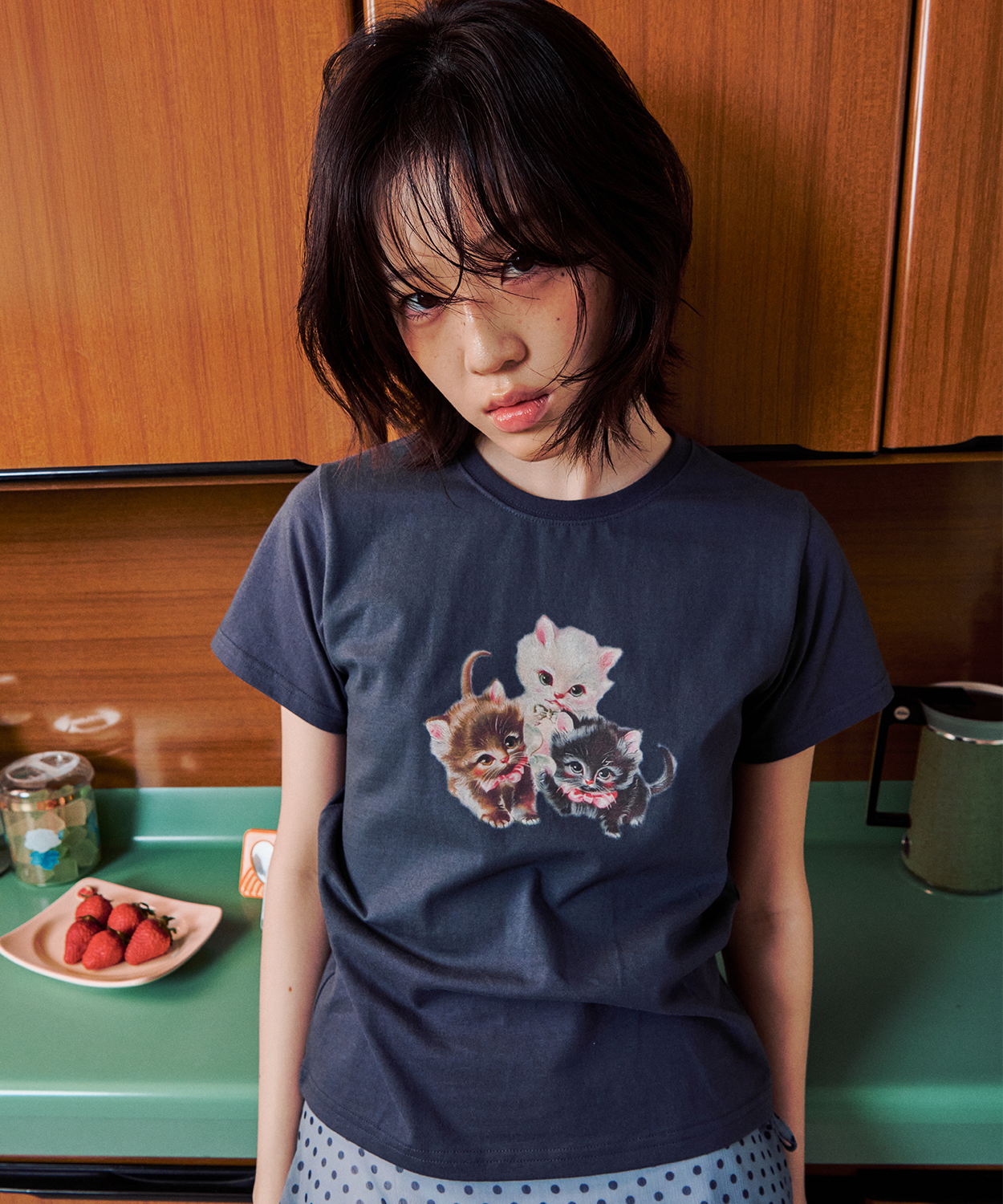 ◆ITZAVIBE◆ THREE BABY CATS SLIM T SHIRT CHARCOAL IBB25WT1 MUSINSA | ITZAVIBE THREE BABY CATS SLIM T SHIRT - CHARCOAL