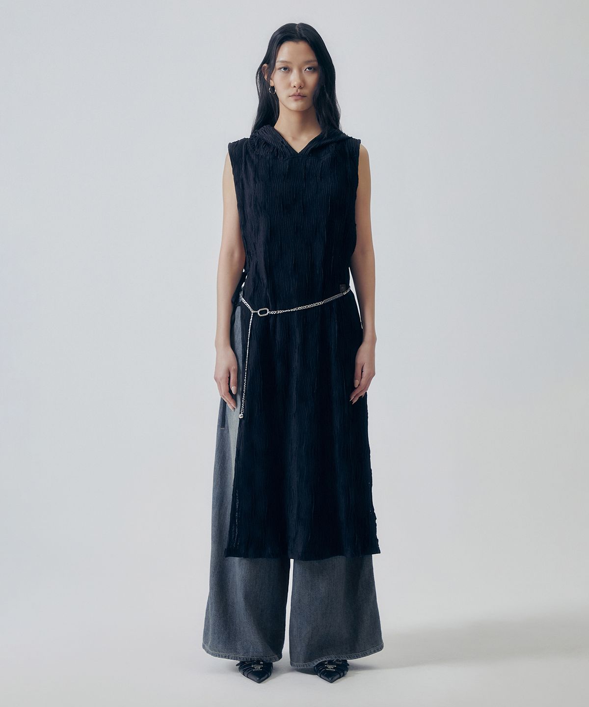 트리밍버드(TREEMINGBIRD) Pleated Cover-up Dress [ Black ]