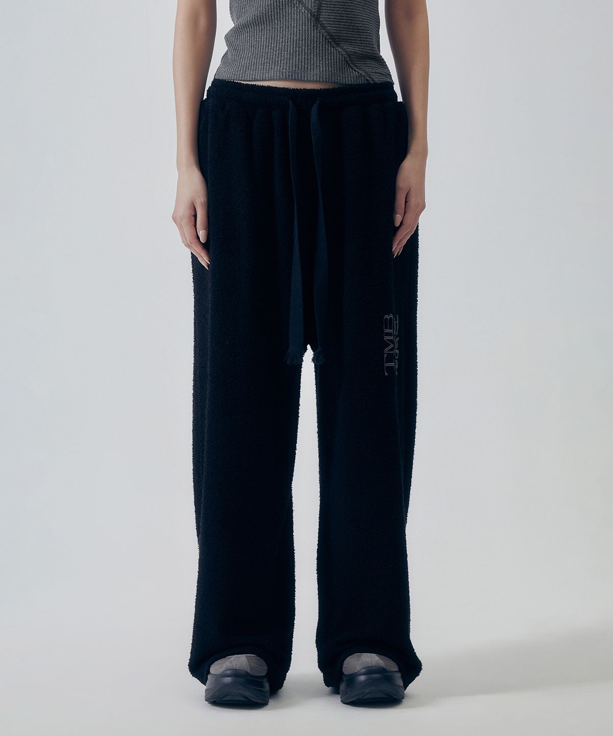 트리밍버드(TREEMINGBIRD) Terry Relax Pants [ Black ]
