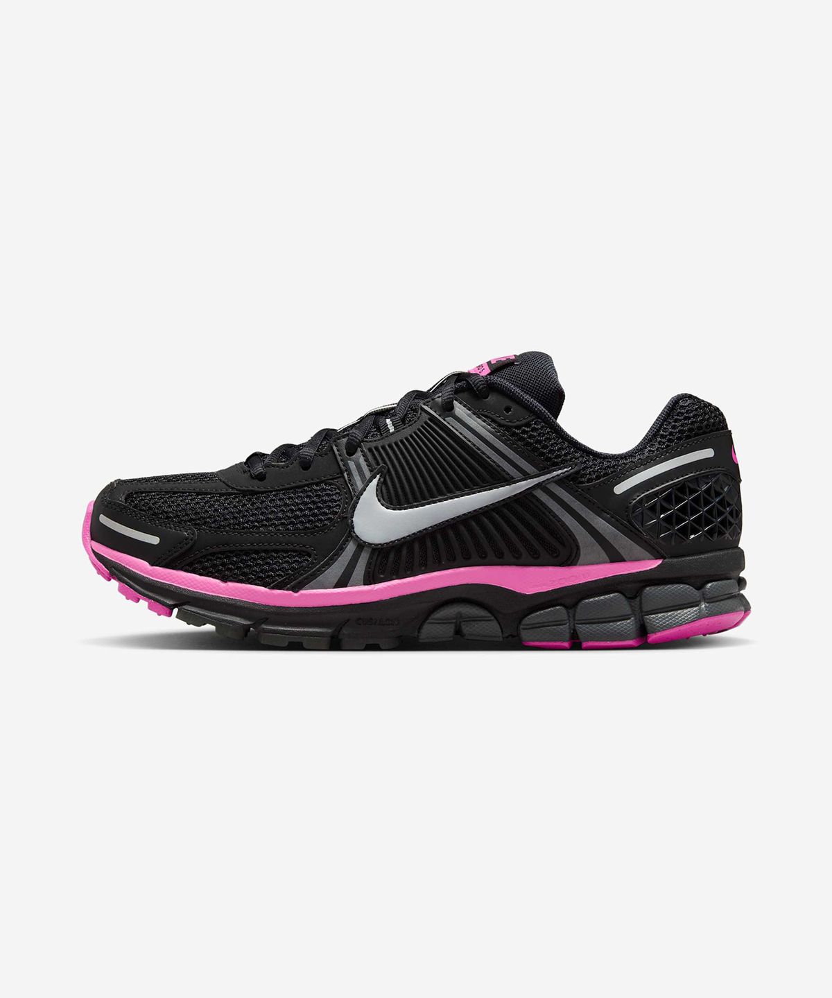 나이키(NIKE) 줌 보메로 5 M - 블랙:앤트러사이트:핑크 블라스트:메탈릭 플래티넘 / FB9149-004