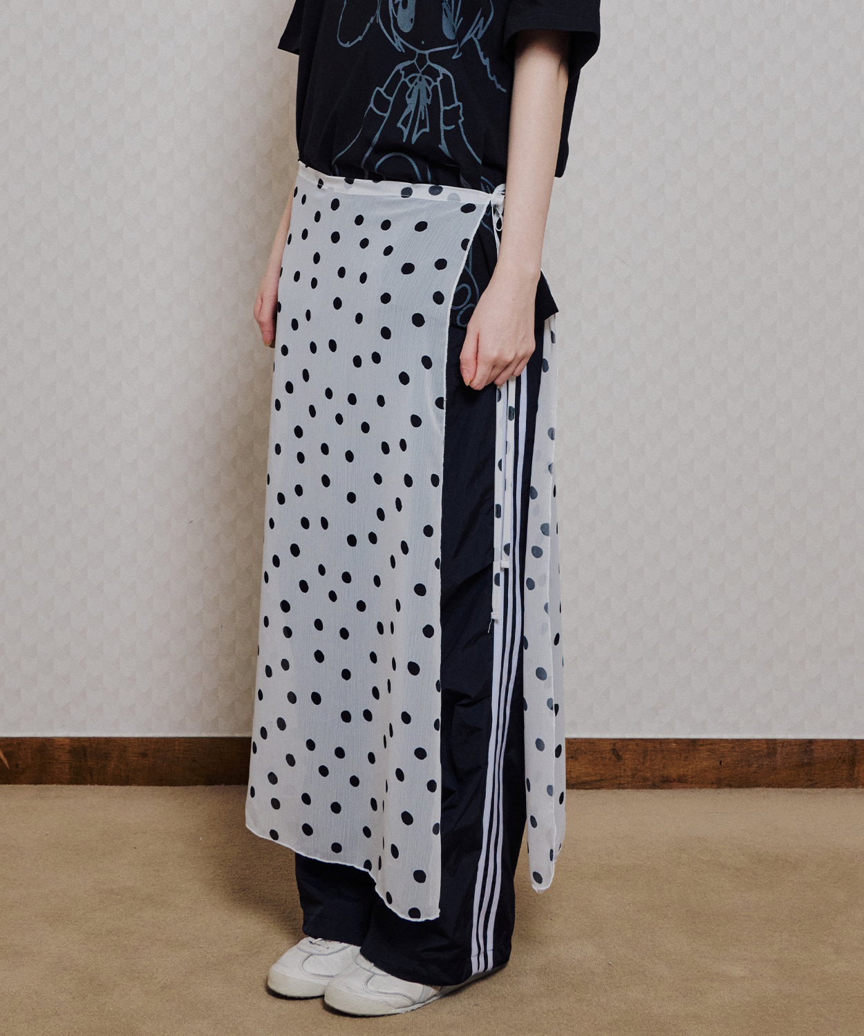 MUSINSA | ITZAVIBE WHITE DOTTED LAYERED WRAP LONG SKIRT