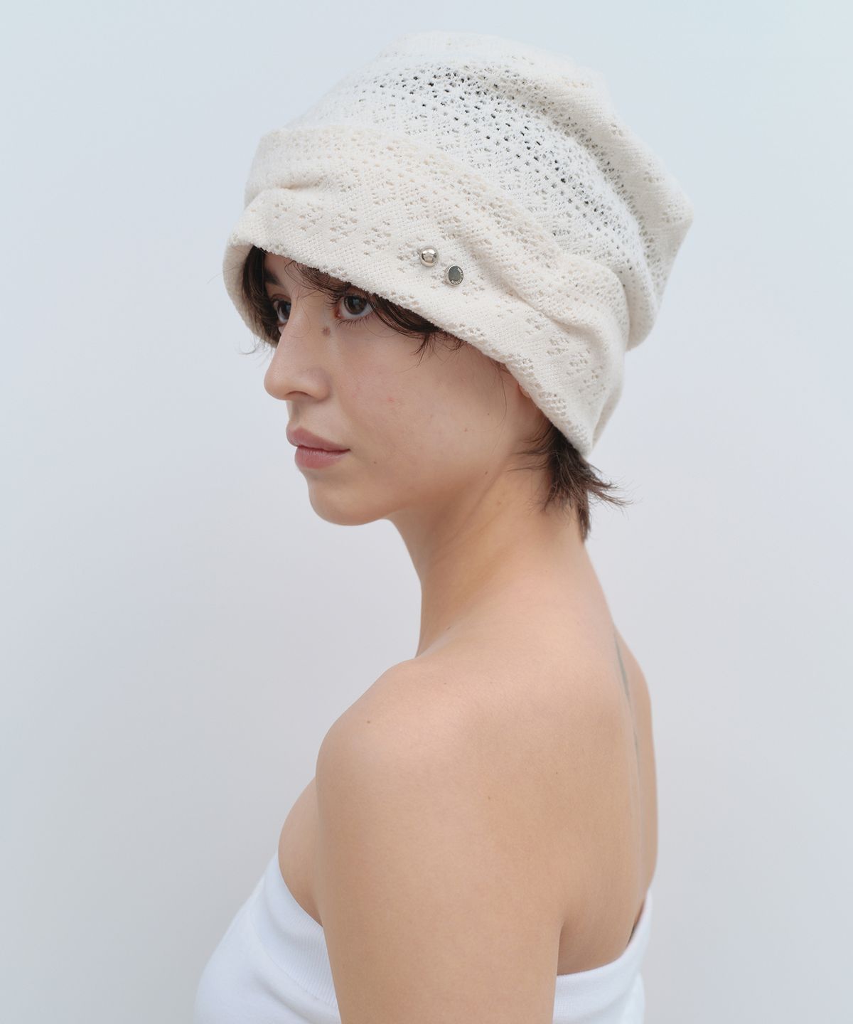 밀로 우먼(MILLO WOMEN) 포인텔 심볼 비니 [에크루]