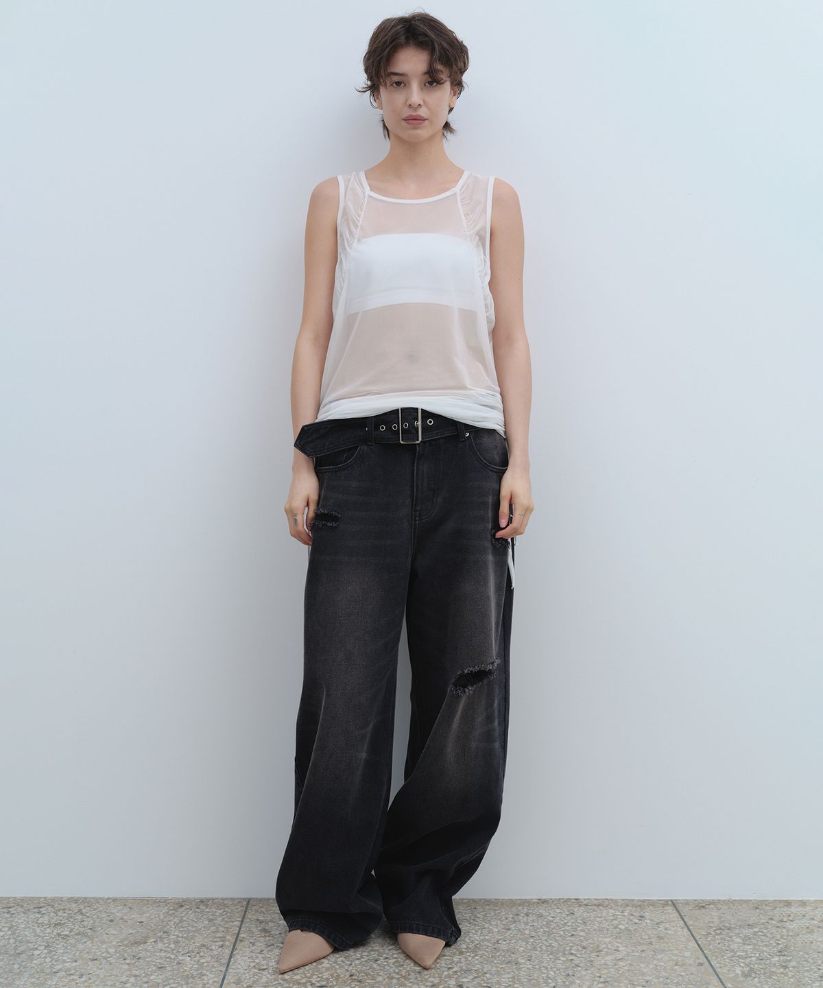 밀로 우먼(MILLO WOMEN) 벨티드 데미지 와이드 진 [워시드 블랙]