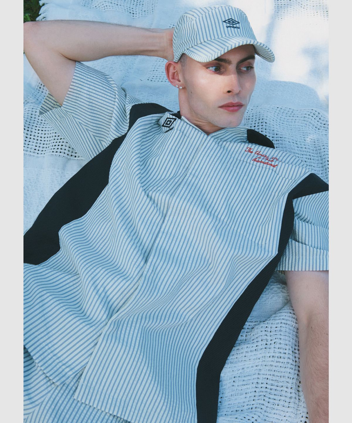엄브로(UMBRO) 시어서커 반팔 셔츠 화이트(UQ221CJK65)