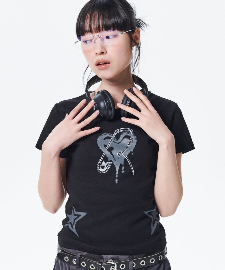 멜팅 하트 H/S 티 [블랙]