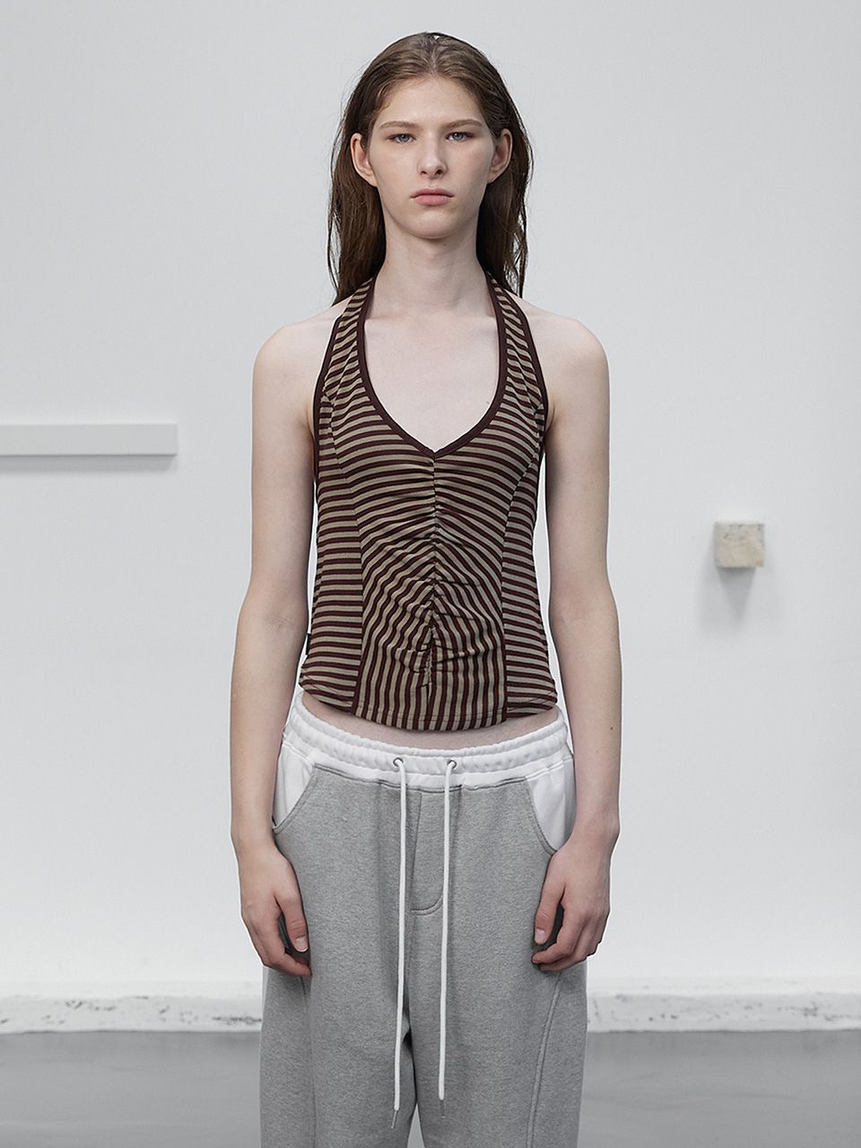 ★CERRIC★STRIPE HALTER NECK SLEEVELESS★1928★Brown★韓国★ MUSINSA | CERRIC STRIPE HALTER NECK SLEEVELESS / BROWN
