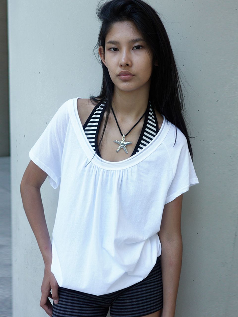 세릭(CERRIC) ROUND DRAWSTRING HEM TOP / WHITE - 사이즈 & 후기 | 무신사