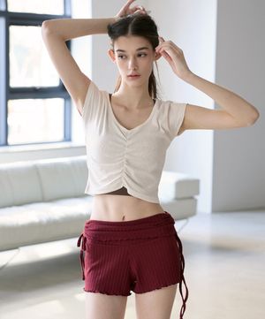 여성 요가복 DEVI-T0130-크림 필라테스 줄리 셔링 캡 슬리브