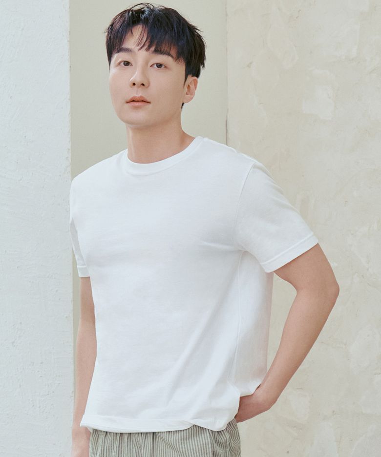 데일리 라운드 티셔츠 3팩