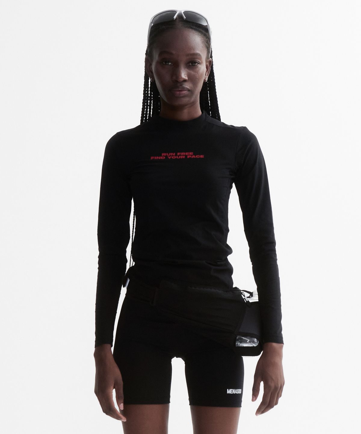미나수(MENASOO) VENODE Runfree Long Tshirts_Black (Tight Fit)