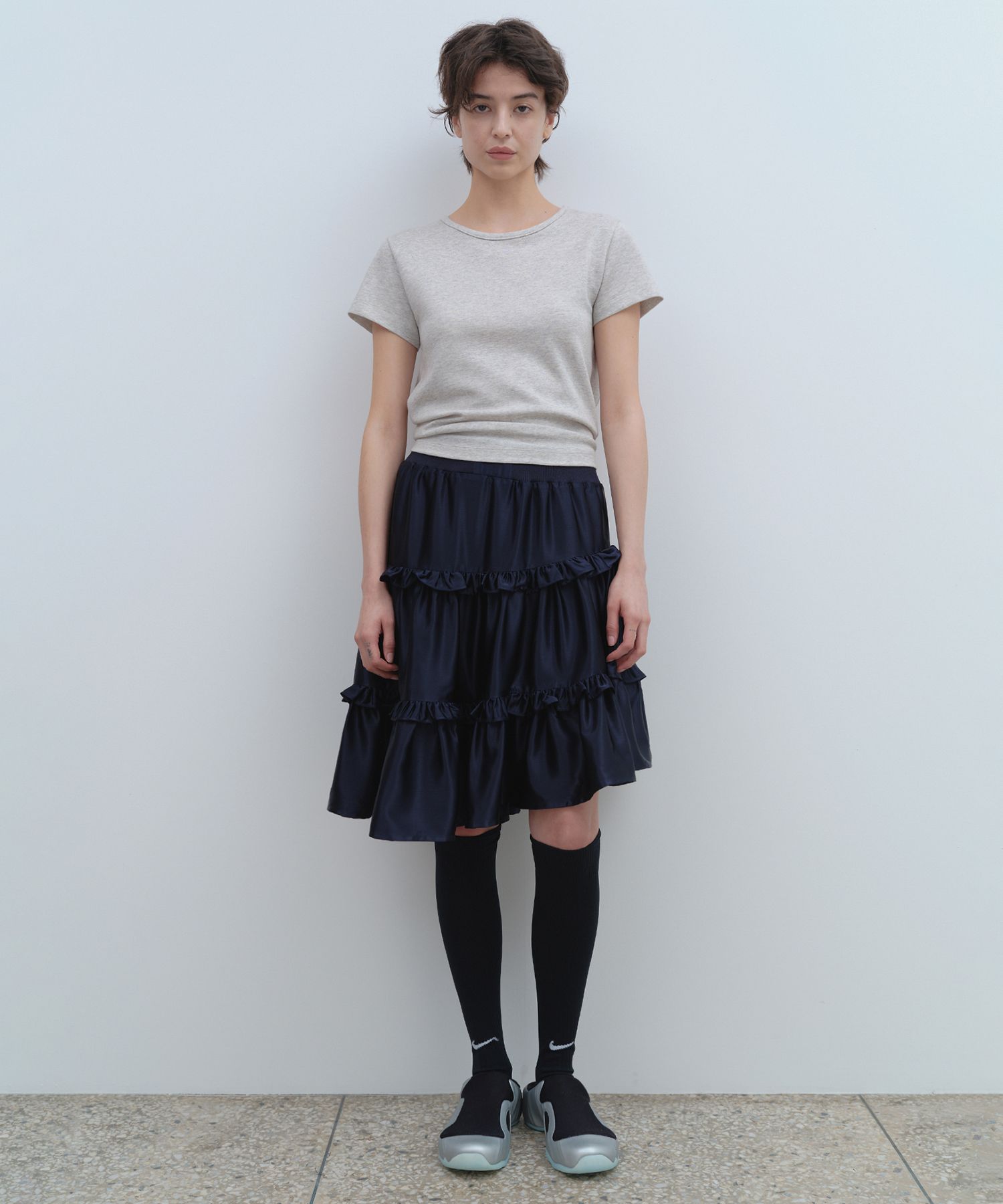 MUSINSA MILLO WOMEN Ruffle Satin Midi Skirt [Navy]