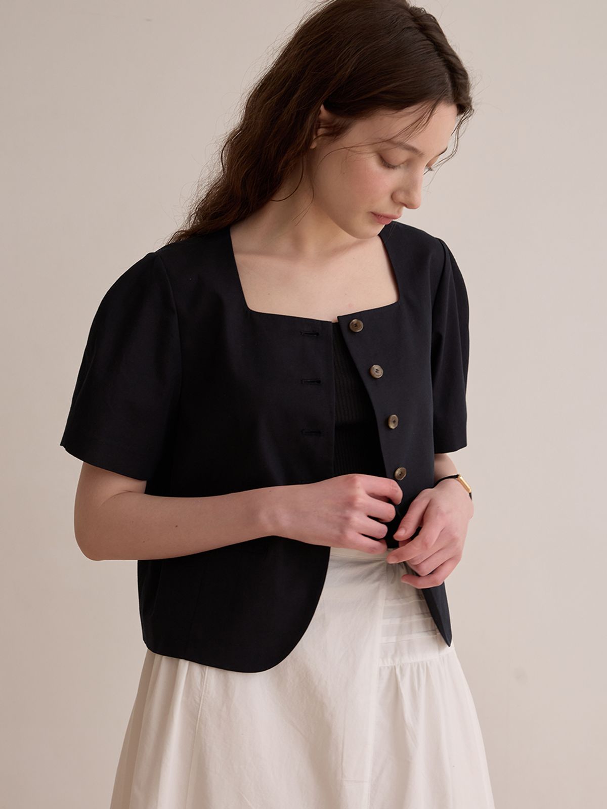 비뮤즈맨션(BEMUSE MANSION) Volume half sleeve jacket - Navy