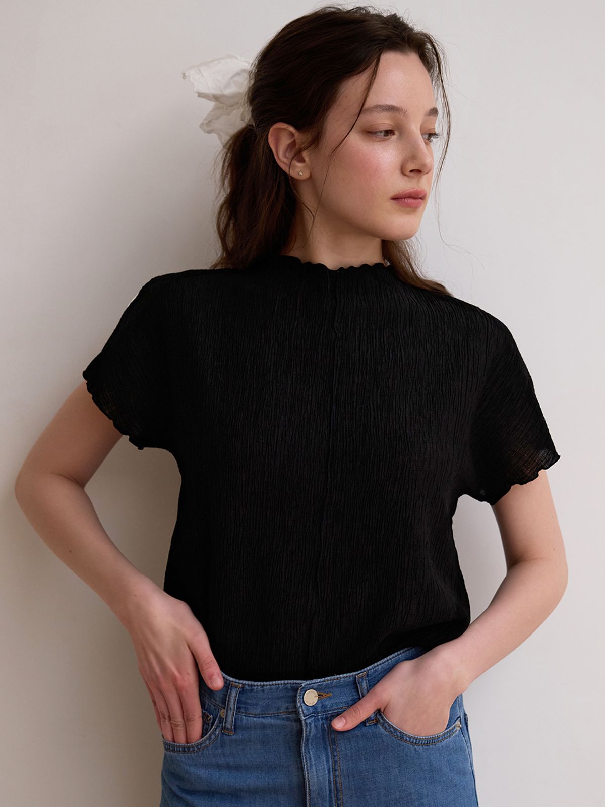 비뮤즈맨션(BEMUSE MANSION) Waving wrinkle top - Black