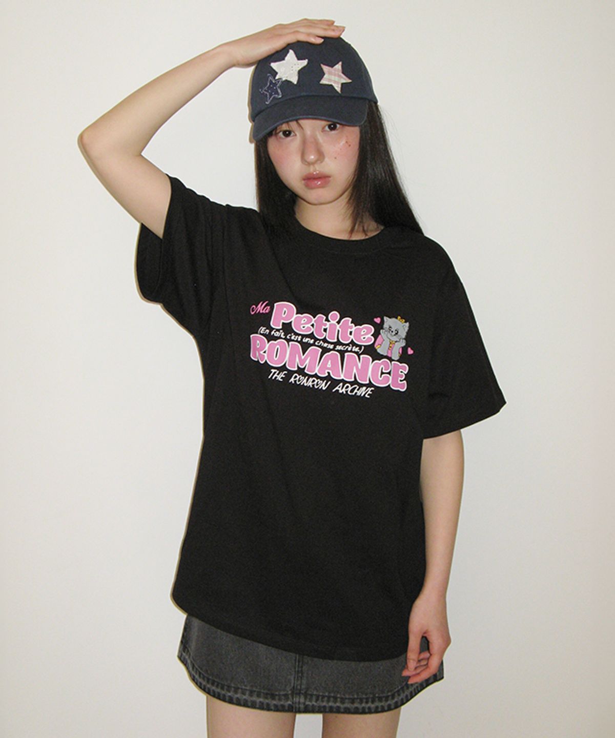 론론(RONRON) PETIT ROMANCE BASIC FIT T SHIRT BLACK