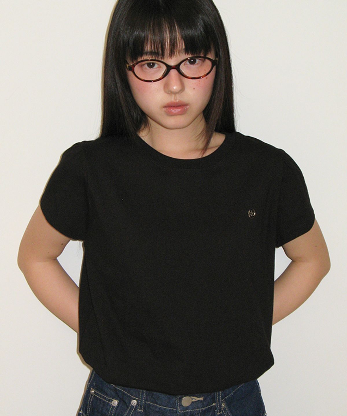 론론(RONRON) PUFF SHIRRING SHORT SLEEVE T SHIRT BLACK